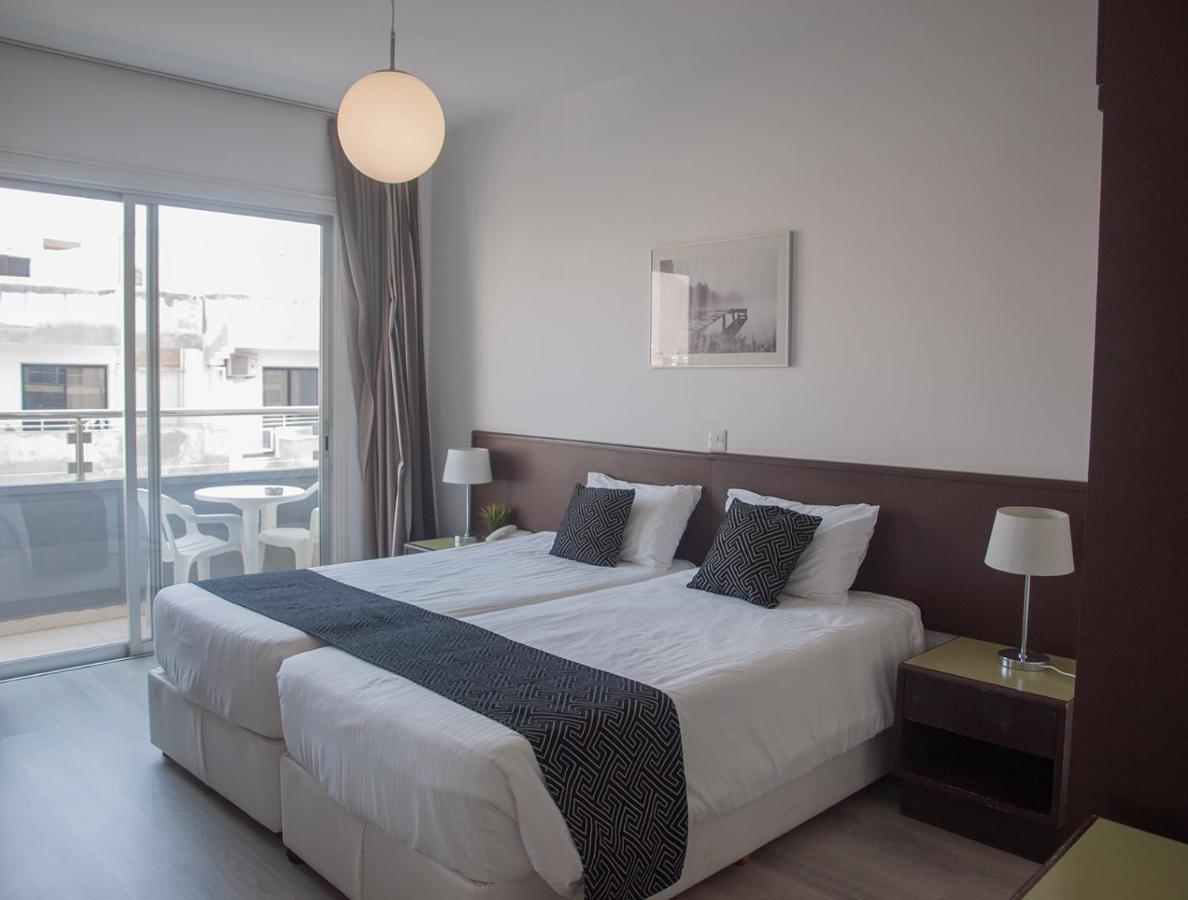 Attic City Apartments Larnaca Dış mekan fotoğraf